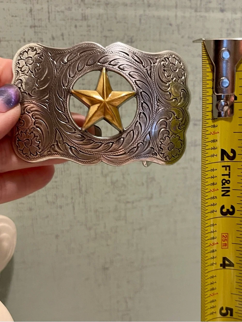 LIKE NEW NOCONA Western Floral Engraved Belt Buckle with Gold Star